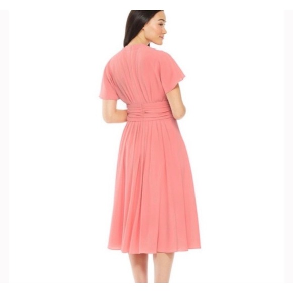 Gal Meets Glam Jane Tie Waist Midi Dress in Peach Pockets Size 2 NWT - Picture 3 of 16